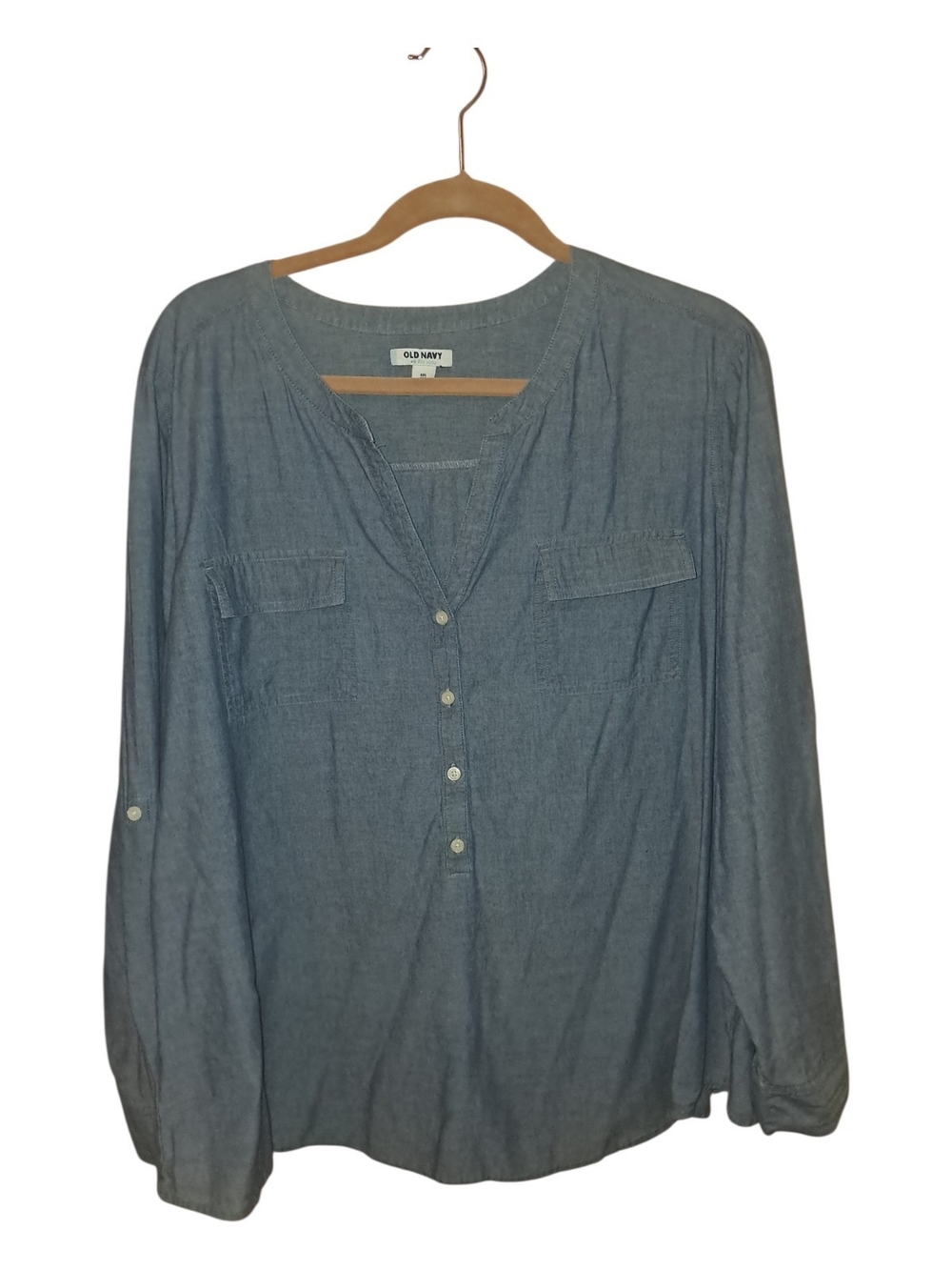 Old Navy Light Blue Chambray Button-Front Long Sleeve Shirt